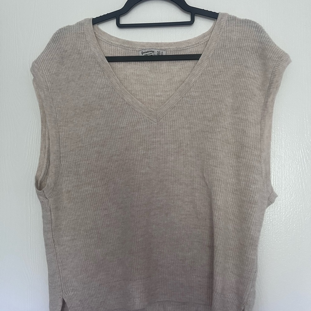 Stradivarius Taupe Sleeveless Knit Top